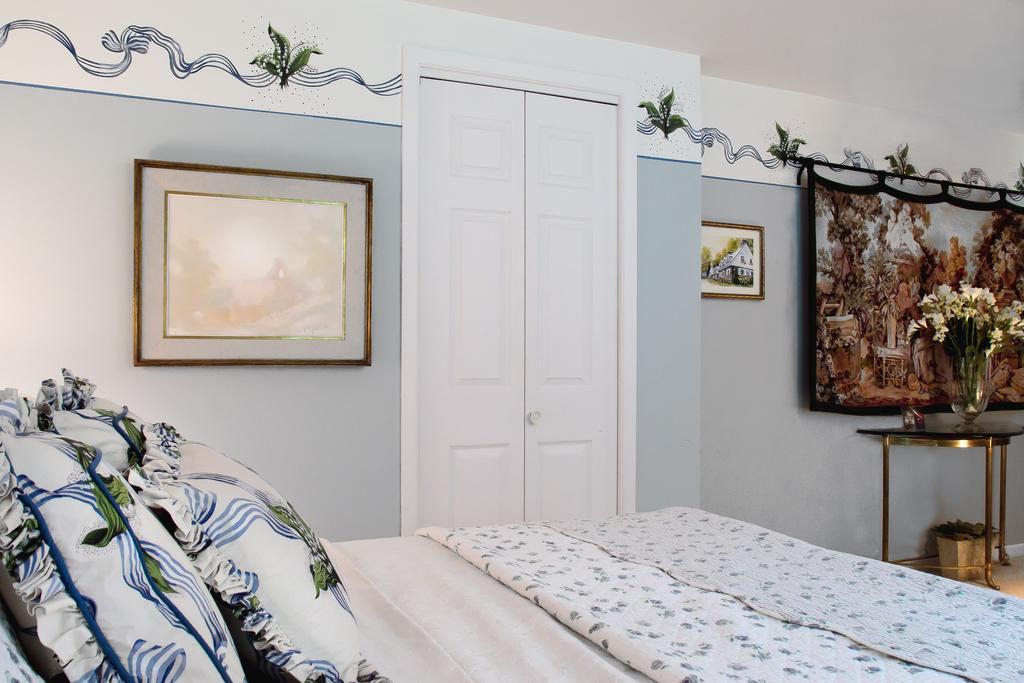Le Petit Clocher Gite Touristique B & B Saint-Sauveur-des-Monts Стая снимка