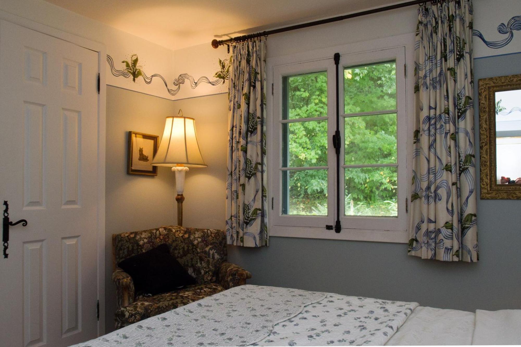 Le Petit Clocher Gite Touristique B & B Saint-Sauveur-des-Monts Стая снимка