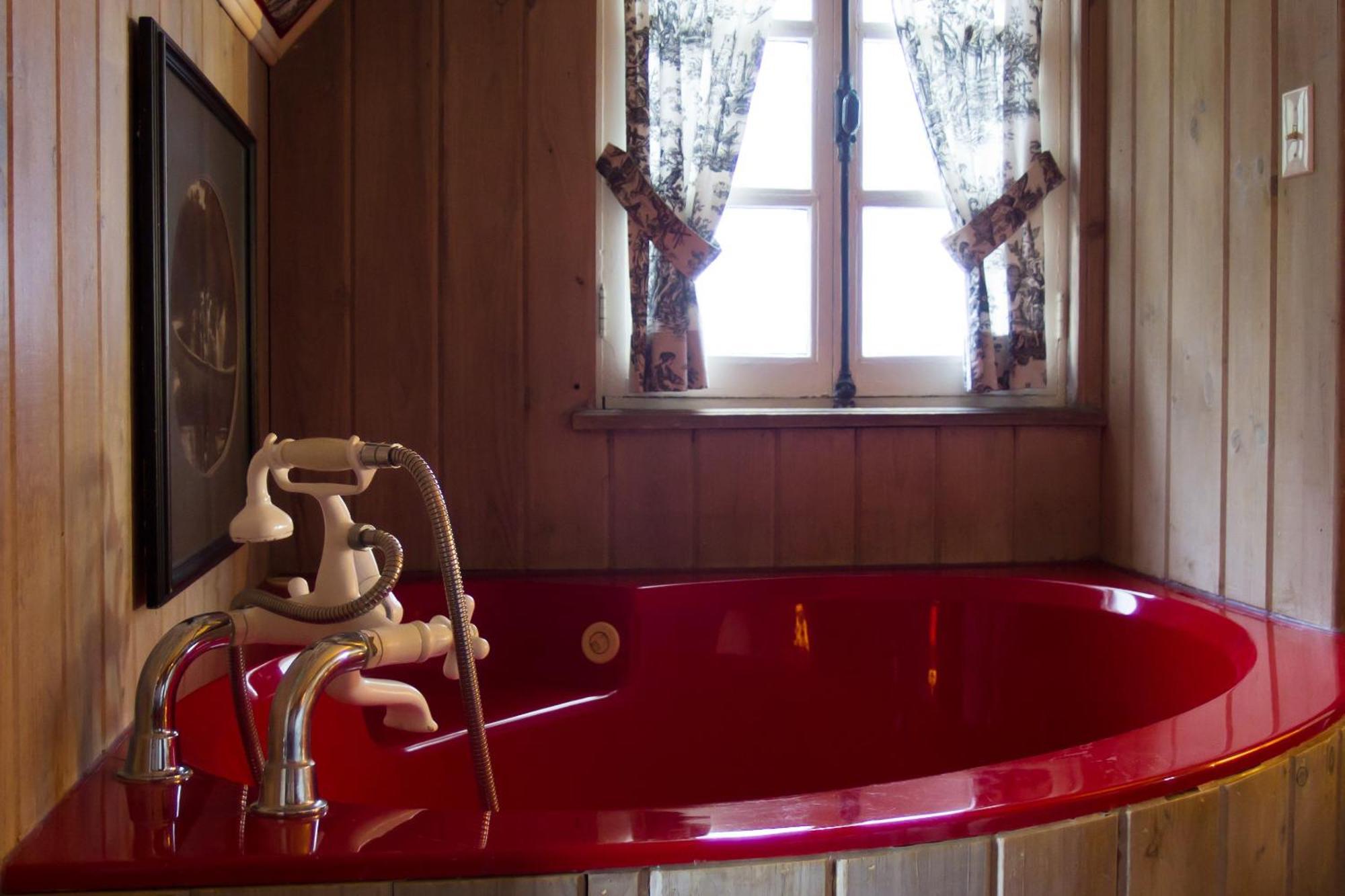 Le Petit Clocher Gite Touristique B & B Saint-Sauveur-des-Monts Стая снимка