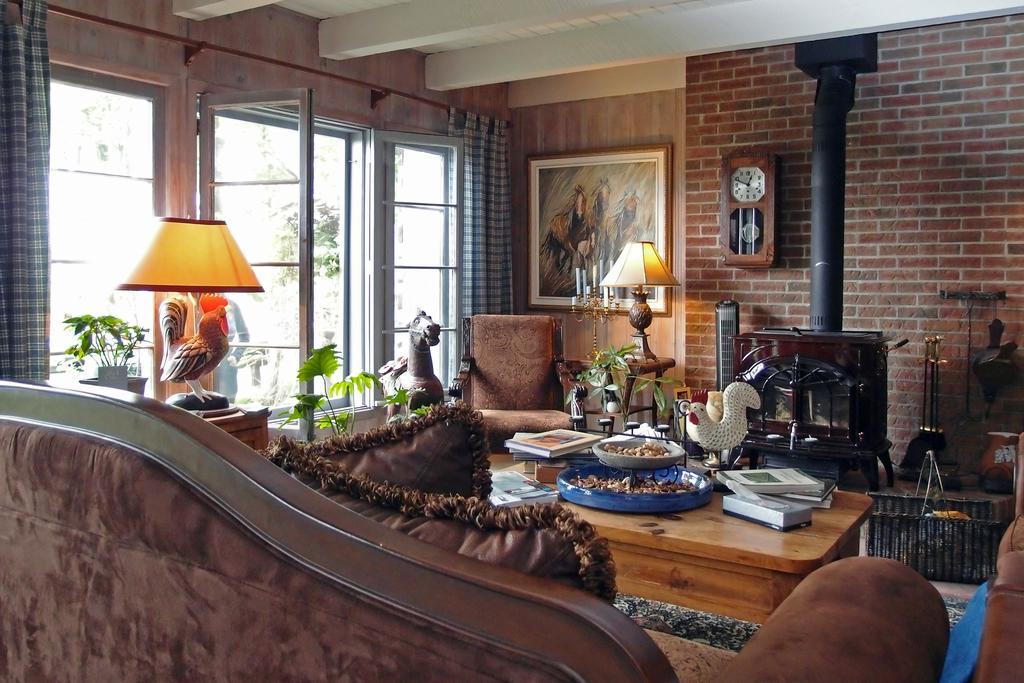 Le Petit Clocher Gite Touristique B & B Saint-Sauveur-des-Monts Екстериор снимка