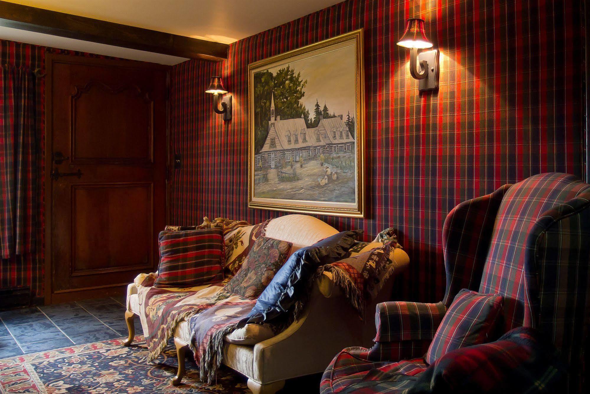 Le Petit Clocher Gite Touristique B & B Saint-Sauveur-des-Monts Екстериор снимка